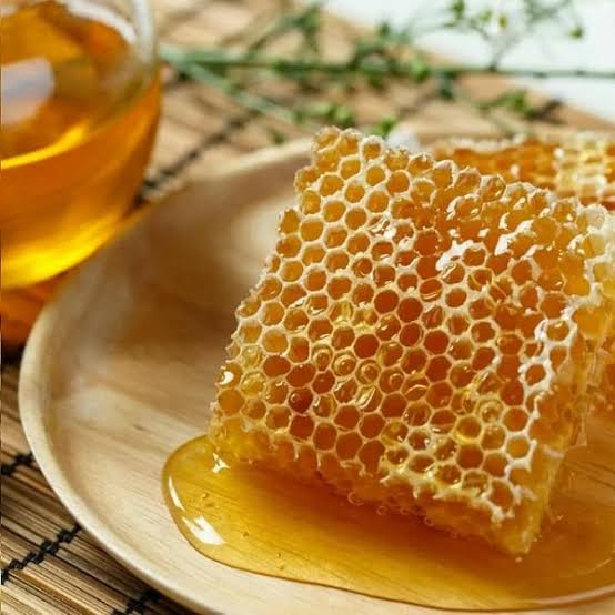 عسل طبیعی با طعم بهار علا